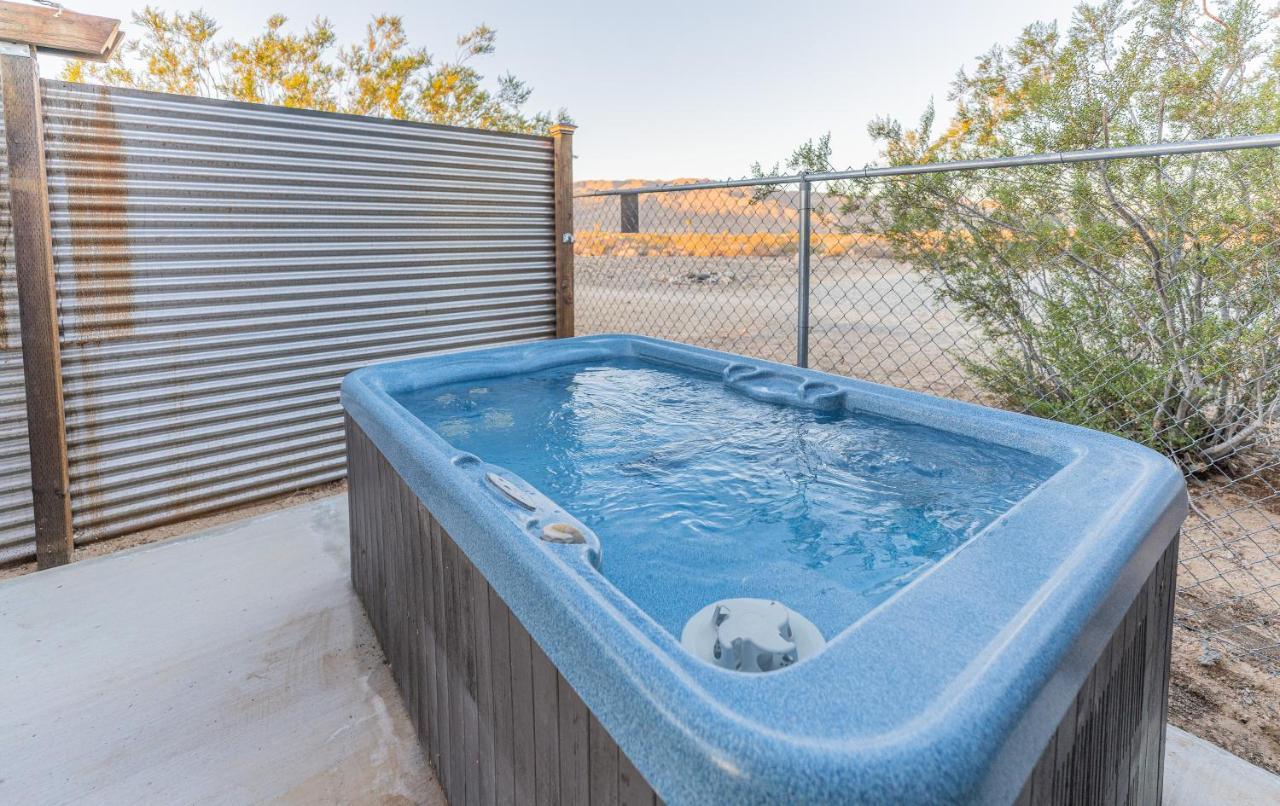 New Property! The Cactus Villas At Joshua Tree National Park - Pool, Hot Tub, Outdoor Shower, Fire Pit ทเวนตีไนน์พาล์มส์ ภายนอก รูปภาพ