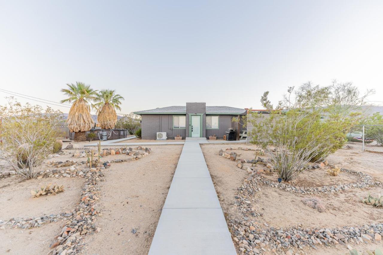 New Property! The Cactus Villas At Joshua Tree National Park - Pool, Hot Tub, Outdoor Shower, Fire Pit ทเวนตีไนน์พาล์มส์ ภายนอก รูปภาพ